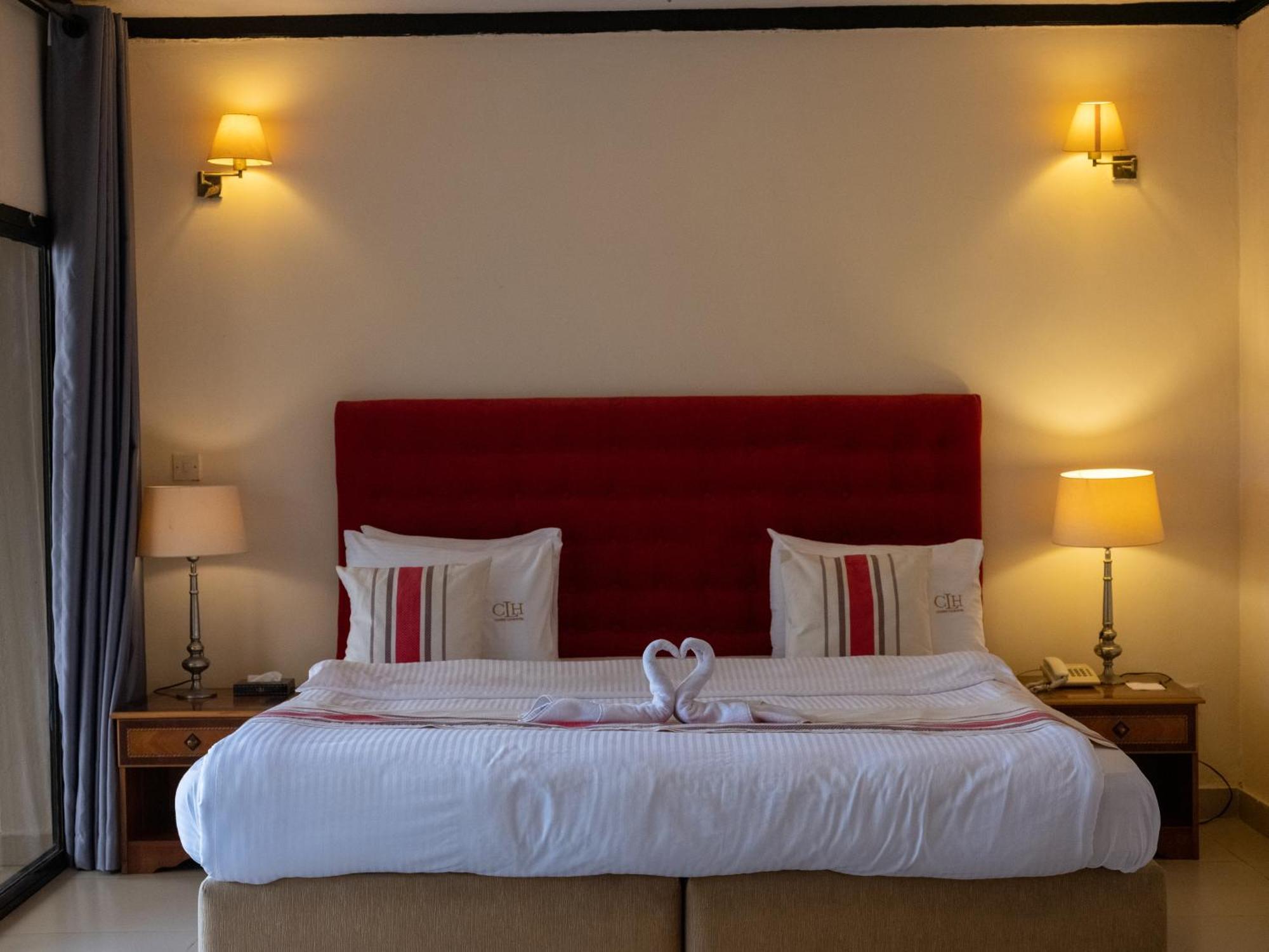 The Country Lodge Hotel Фритаун Экстерьер фото